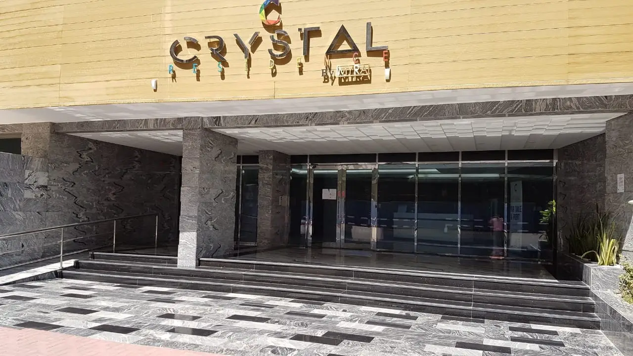 Crystal Residence-Public Image#7a887