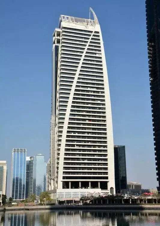 Dubai Arch Tower-Public Image#f871a