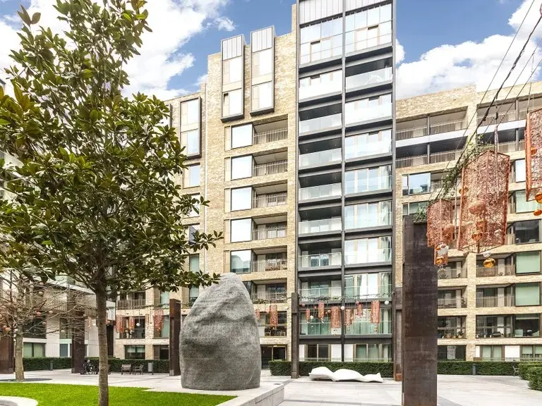 Pearson Square, Fitzroy Place-Interior Image#9b439