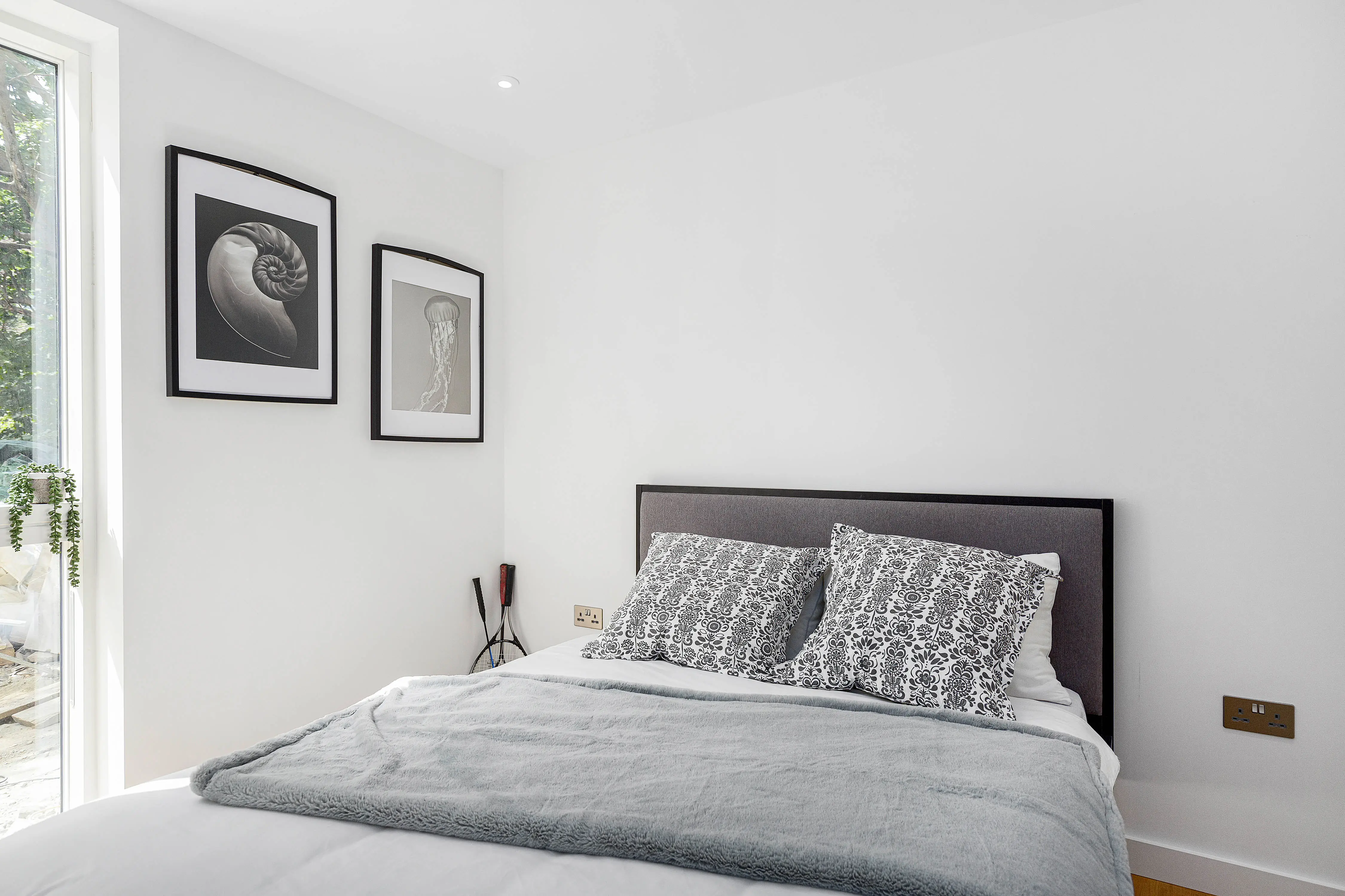 Thomas Hardy Mews Development-Interior Image#ad32f